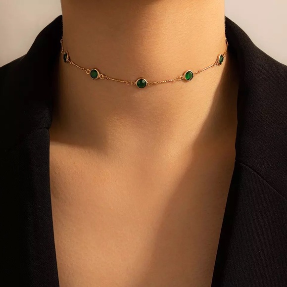 "Lydia" Emerald Green Jewel Gold Minimalist Dainty Simple Casual/Festival Choker - Picture 1 of 10